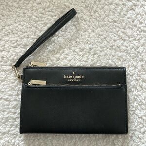 Kate Spade Staci Medium Wristlet Black - 7.9" W x 5.1" H x 0.9" D